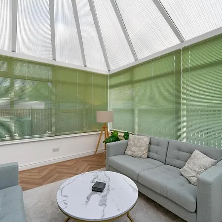 Mansefield, - Sleeps 6 펜션 *