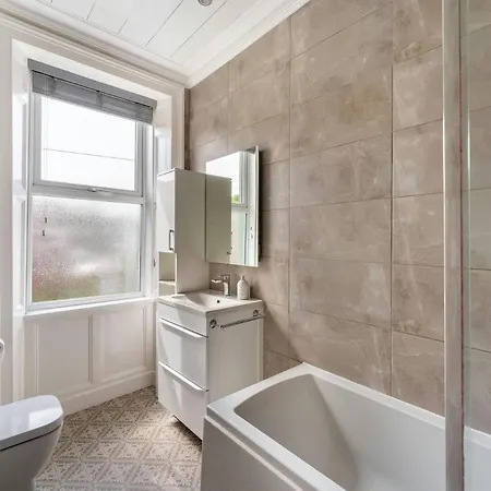 Dom wakacyjny Mansefield, - Sleeps 6 *